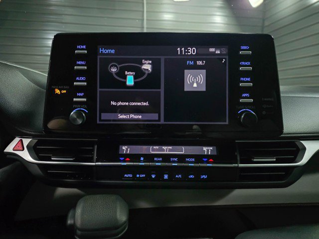 Used 2023 Toyota Sienna LE image 28