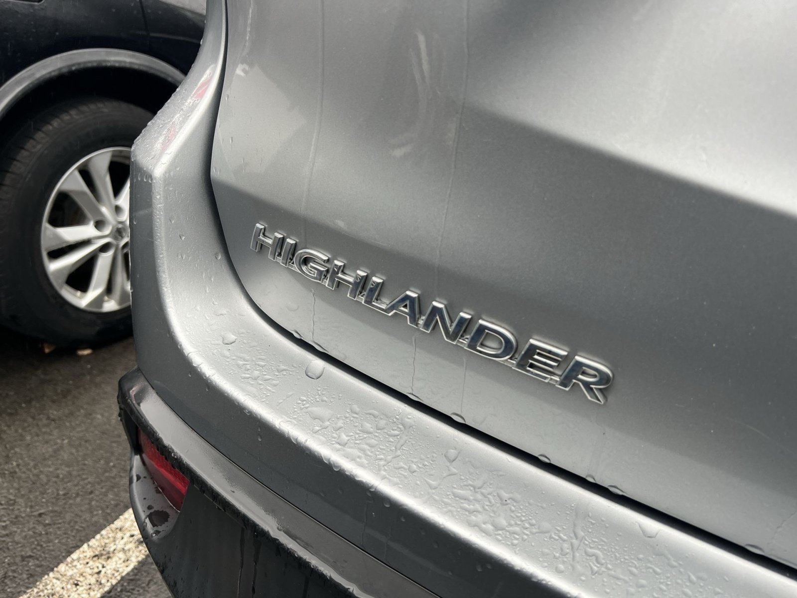 Used 2015 Toyota Highlander Limited AWD/4WD image 25
