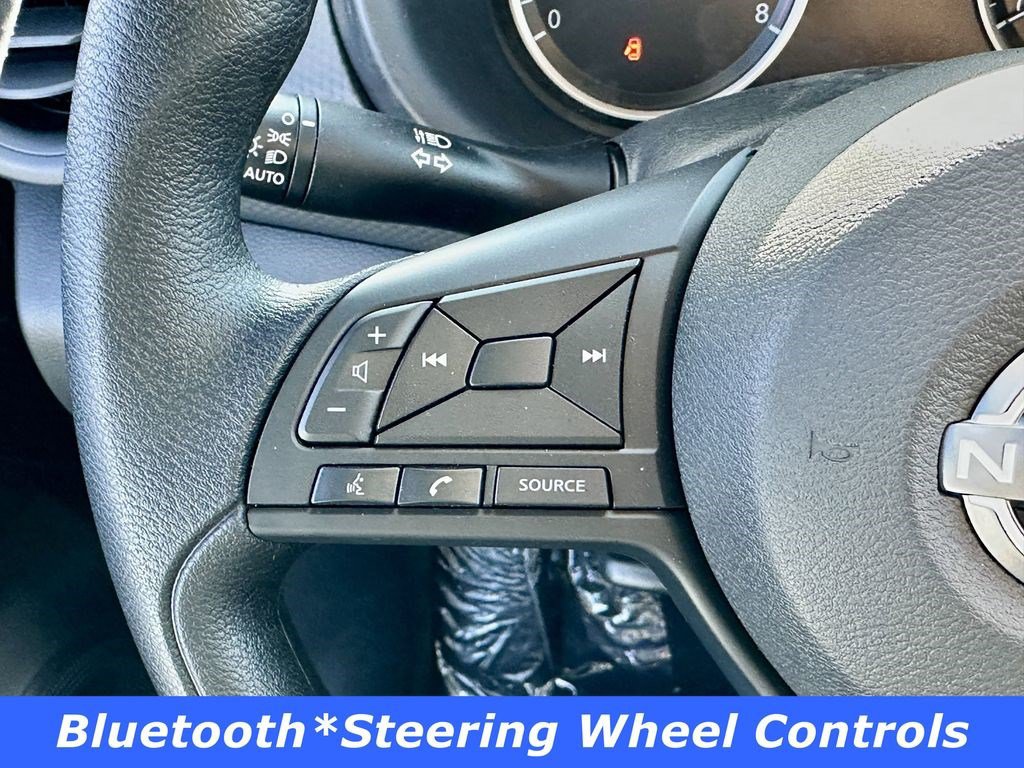 Certified 2025 Nissan Kicks Play S FWD image 7