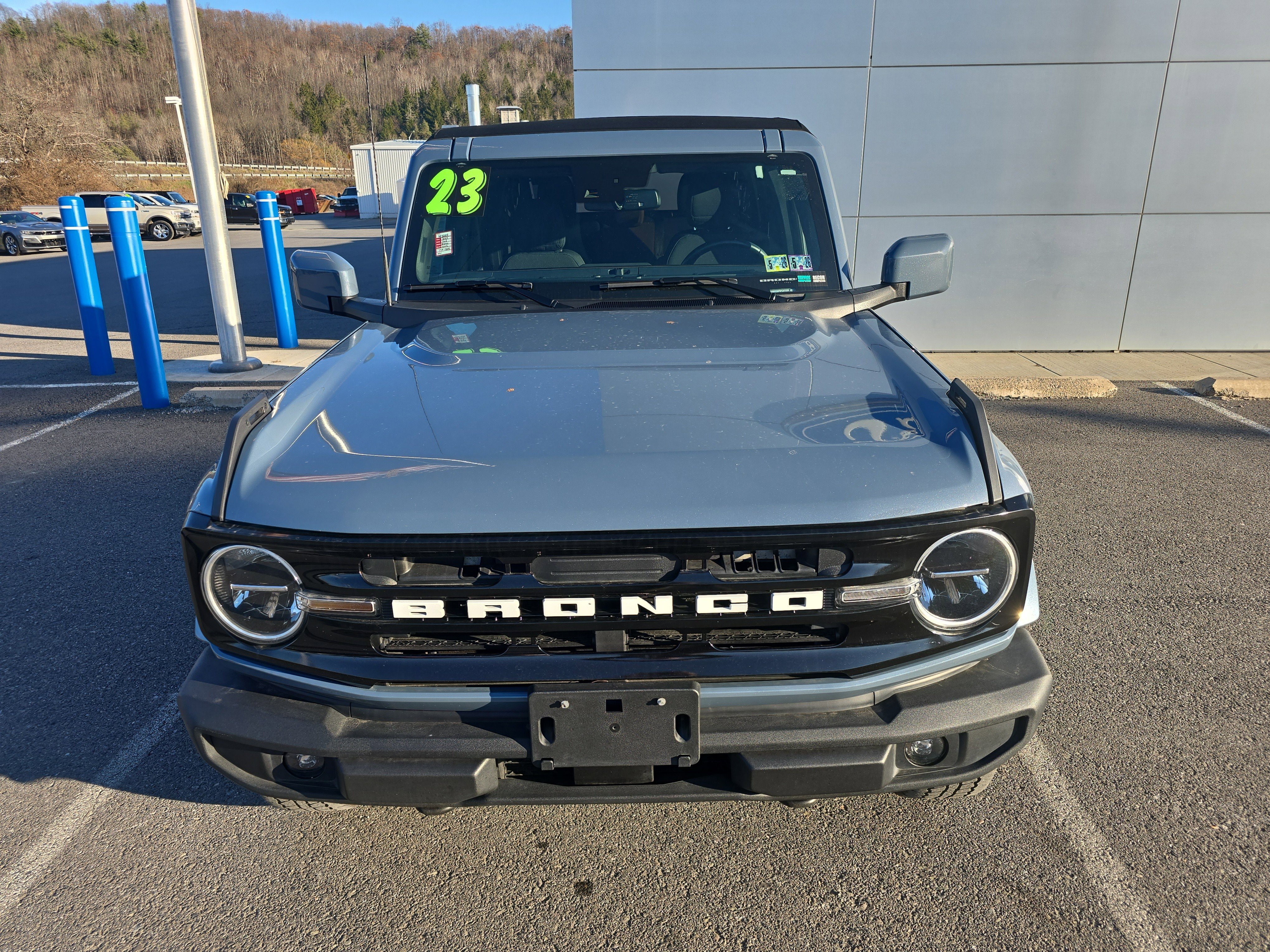 Used 2023 Ford Bronco Outer Banks image 9