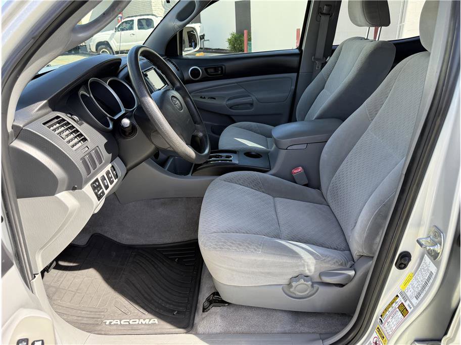 Used 2010 Toyota Tacoma PreRunner RWD image 12