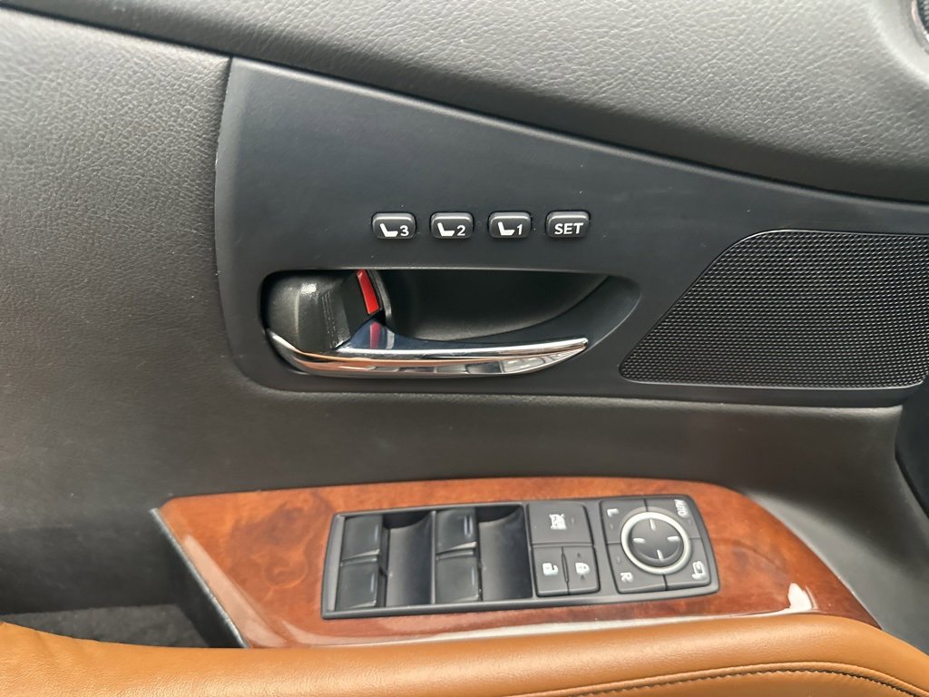 Used 2015 Lexus RX 450h AWD image 24