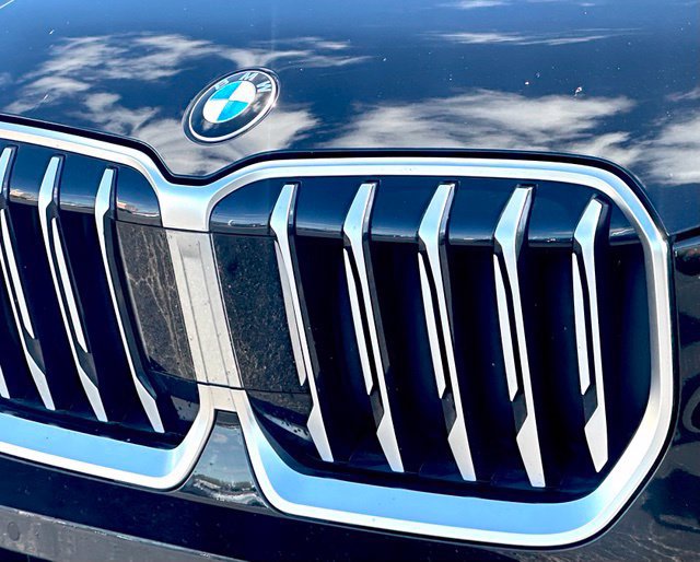 Used 2024 BMW X1 xDrive28i AWD/4WD image 6