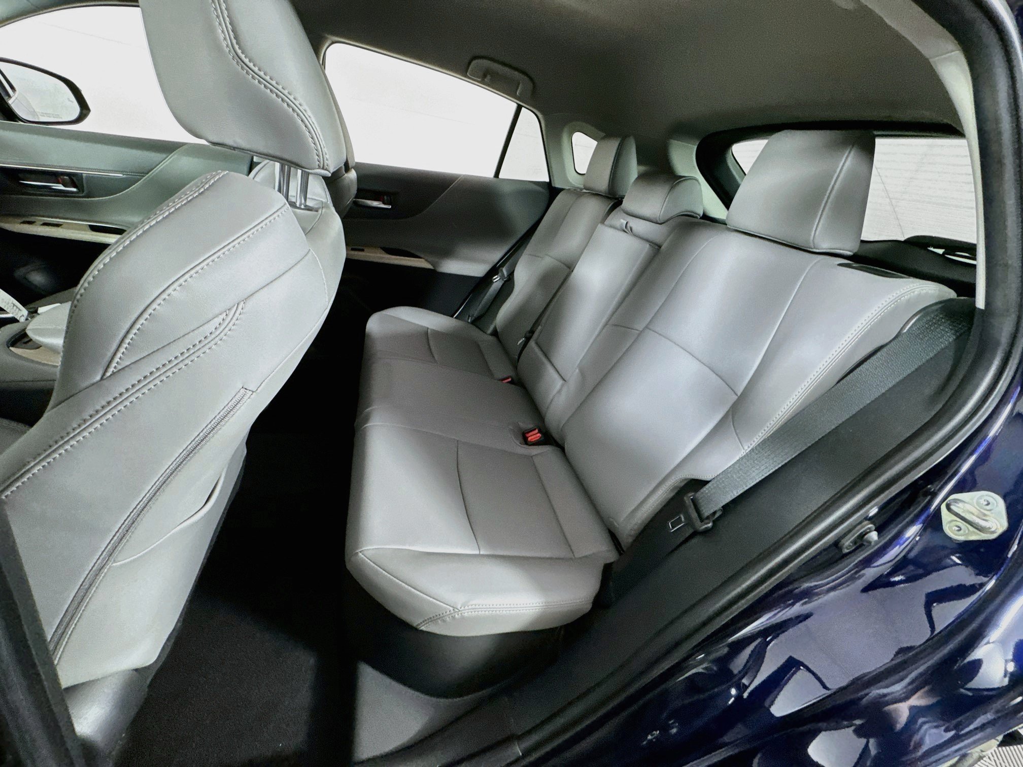 Certified 2024 Toyota Venza XLE AWD/4WD image 17