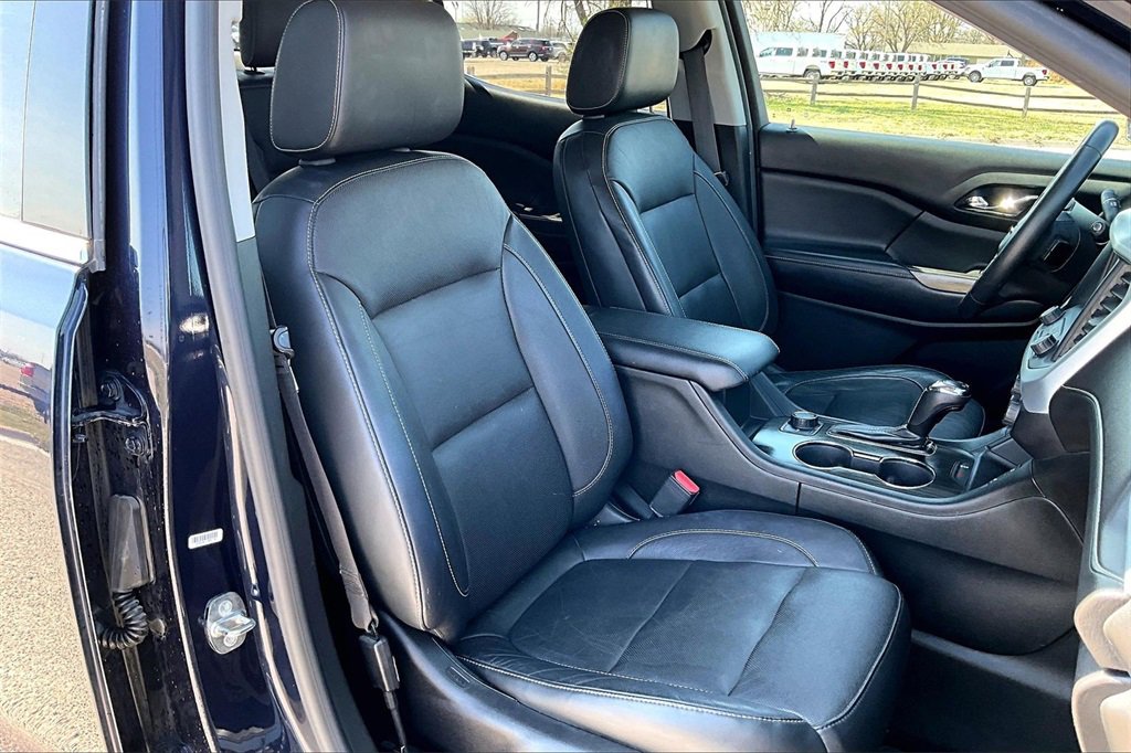 Used 2017 GMC Acadia SLT image 7