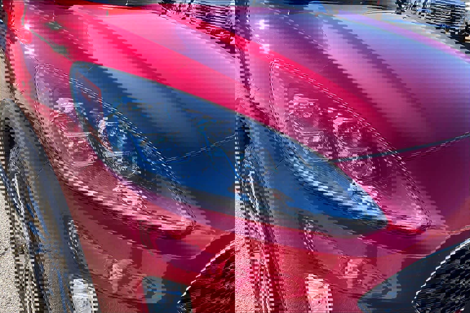 Used 2020 Ford Escape Titanium image 27