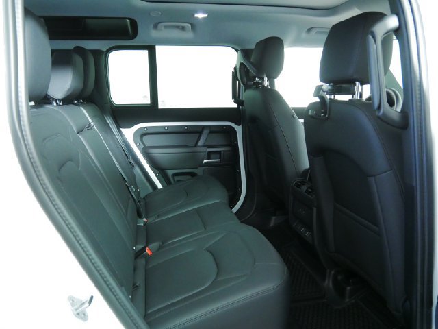 Used 2026 Land Rover Defender 110 S AWD/4WD image 14