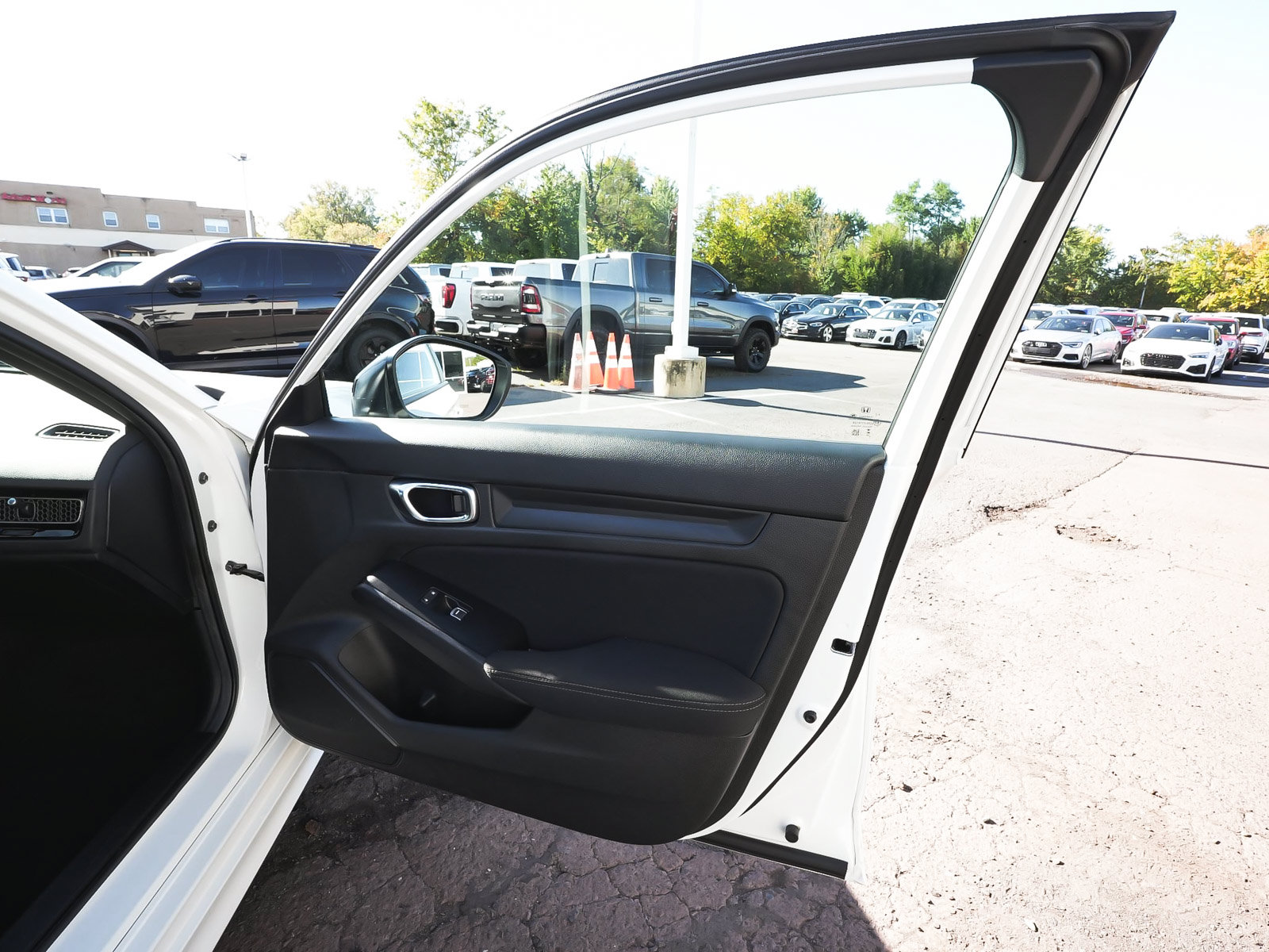 Used 2025 Honda Civic Sport image 15