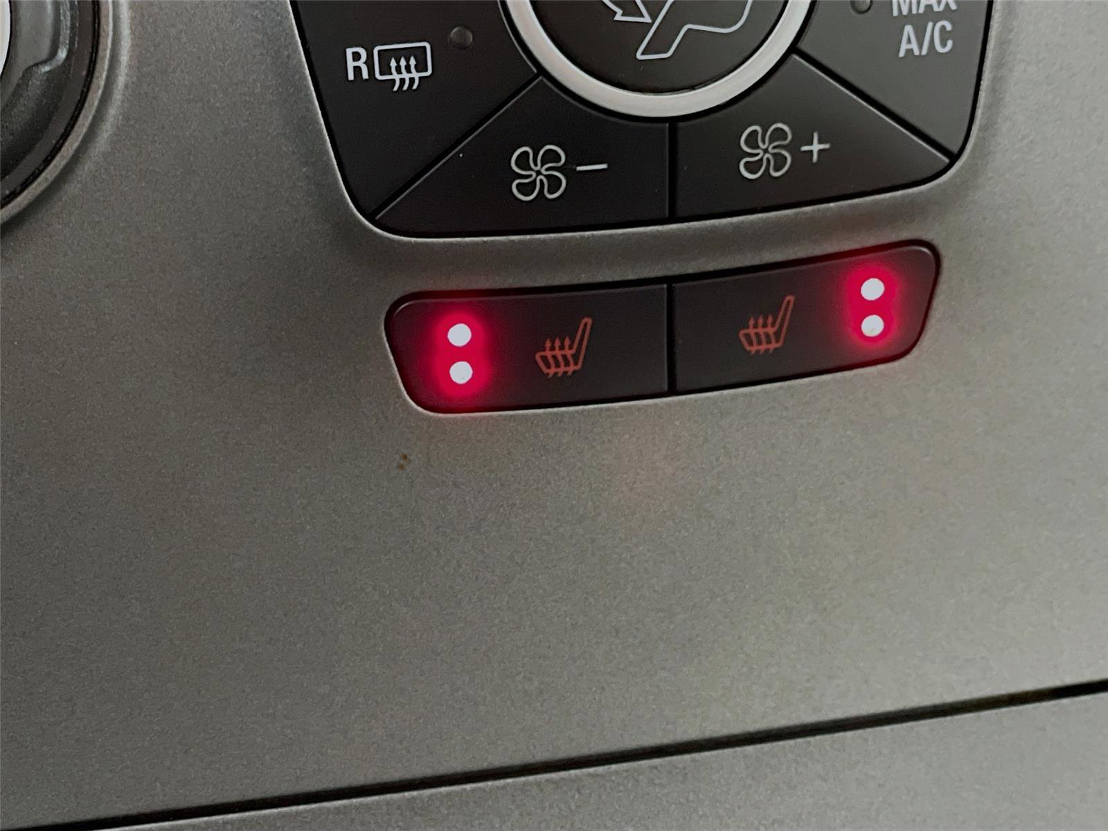 Used 2013 Ford Edge SEL image 23