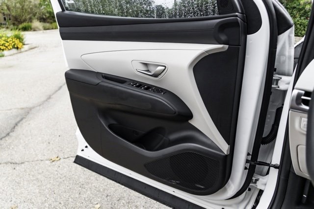 New 2026 Hyundai Tucson SE image 17