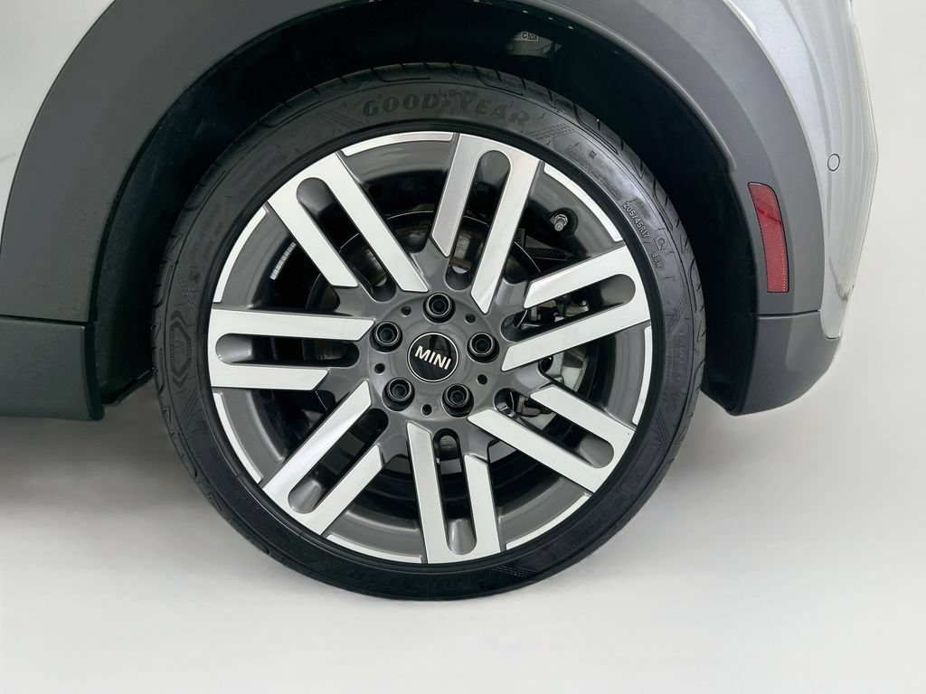 New 2026 MINI Cooper 2-Door Hardtop FWD image 28