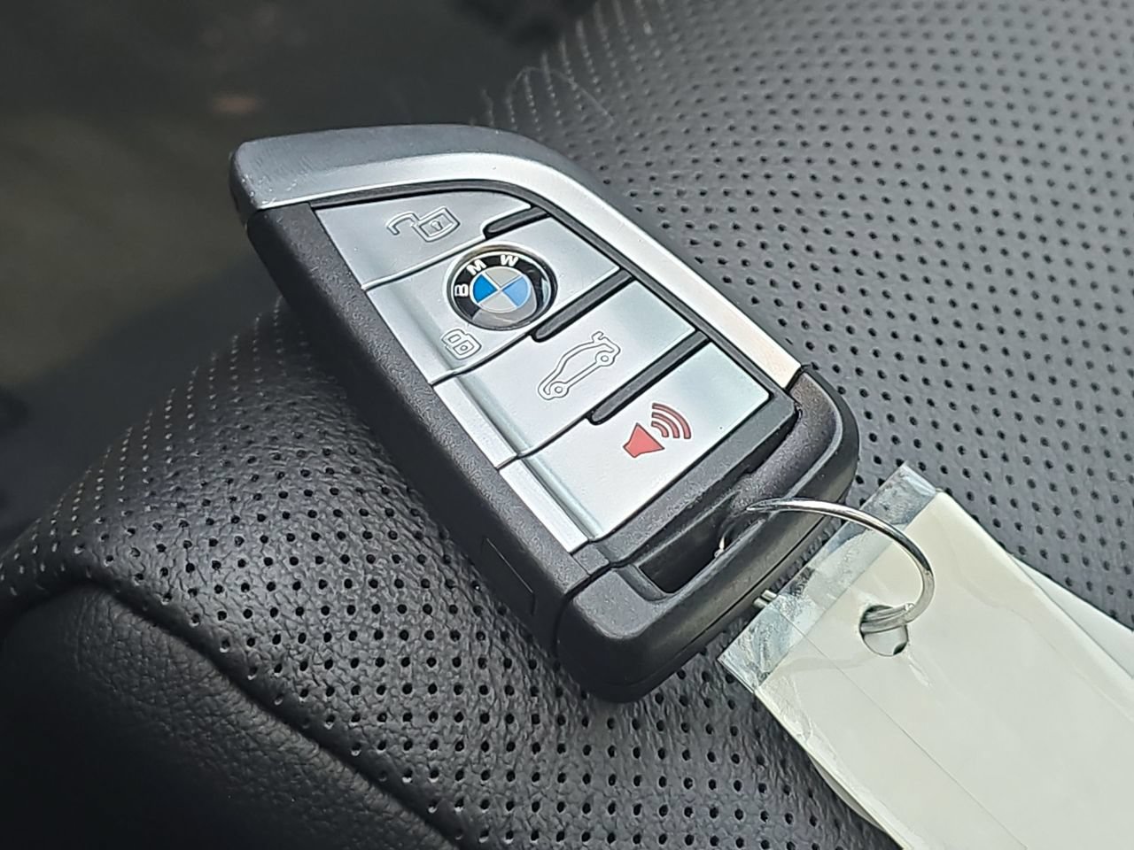 Used 2022 BMW X6 xDrive40i AWD/4WD image 37