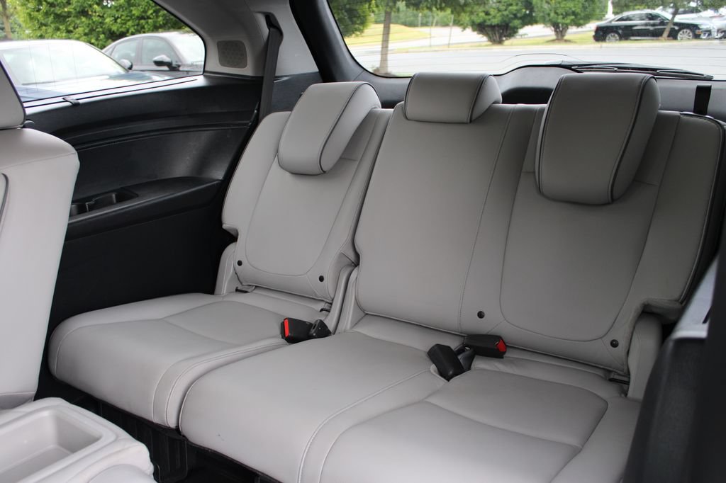 Used 2023 Honda Odyssey Elite image 13