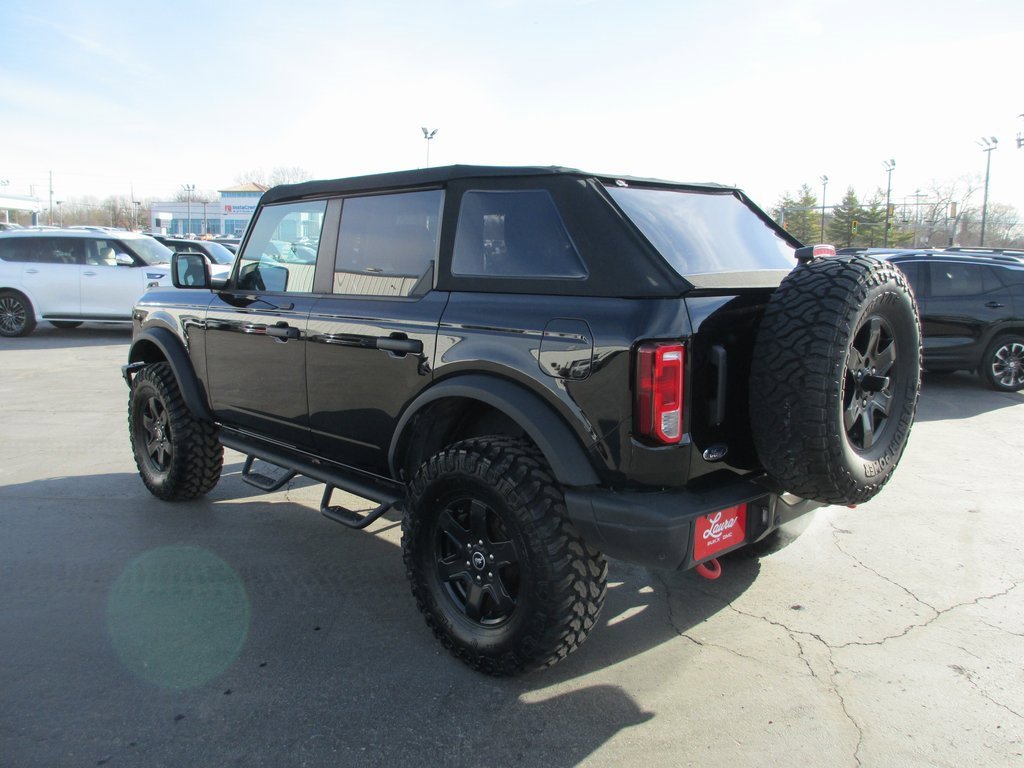Used 2021 Ford Bronco Black Diamond image 8