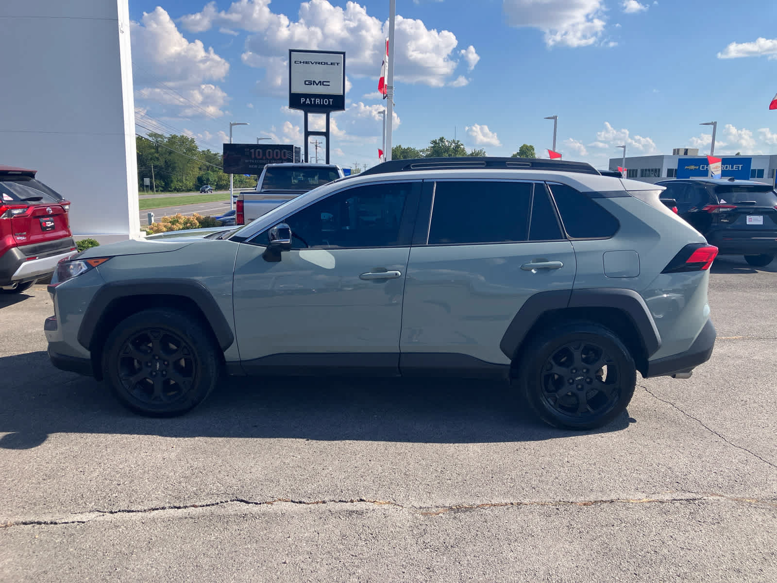 Used 2020 Toyota RAV4 TRD Off-Road AWD/4WD image 4