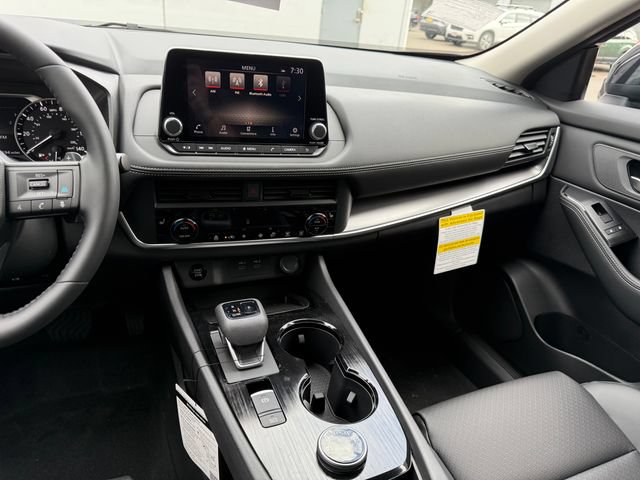 New 2026 Nissan Rogue Dark Armor AWD/4WD image 21