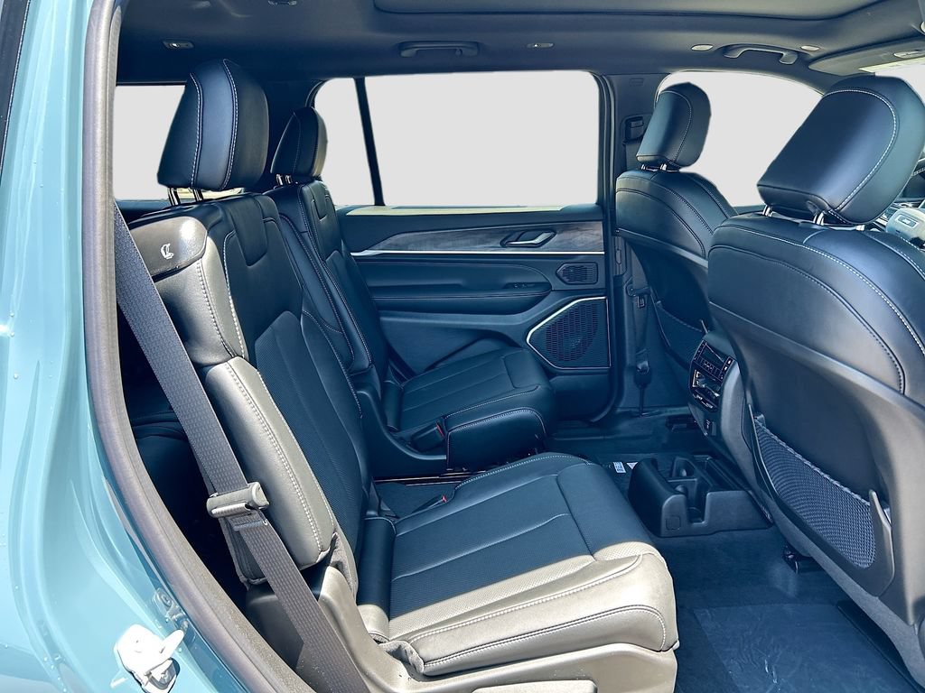 New 2026 Jeep Grand Cherokee L Limited AWD/4WD image 23