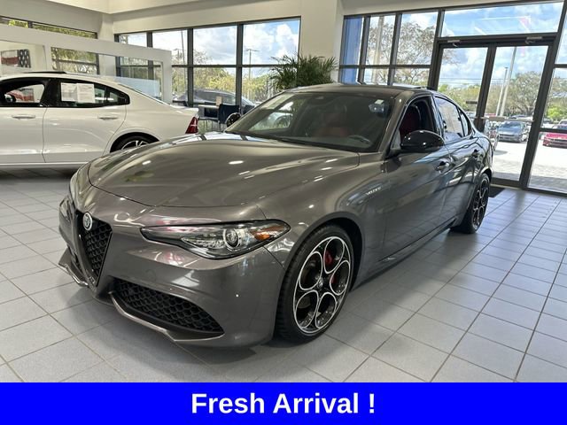 Used 2022 Alfa Romeo Giulia Veloce image 40