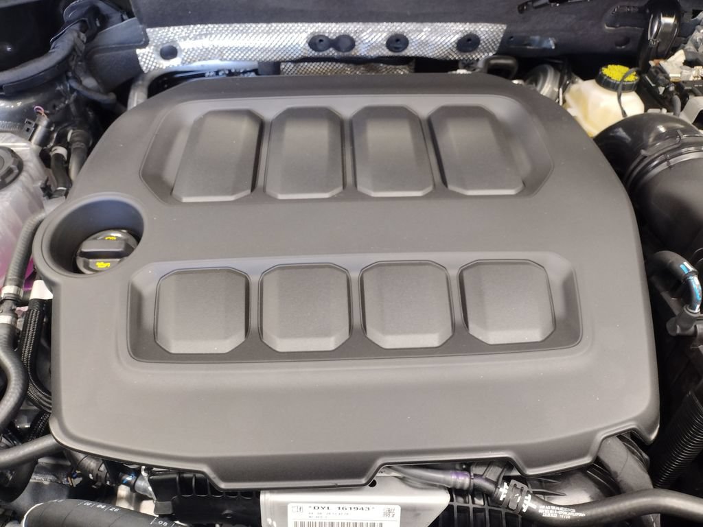 New 2026 Volkswagen Tiguan SE R-Line AWD/4WD image 8