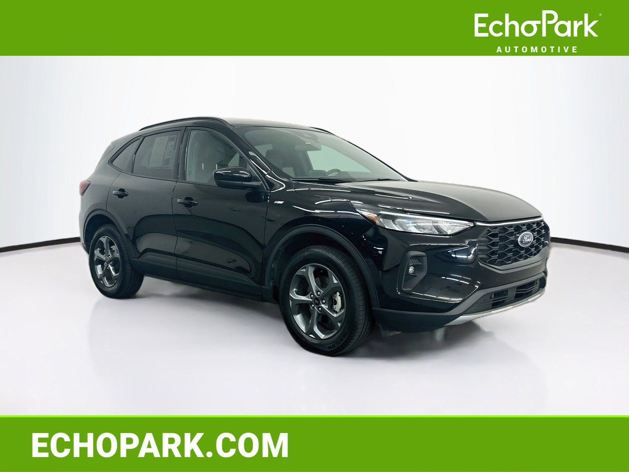 Used 2025 Ford Escape ST-Line Select AWD/4WD image 1