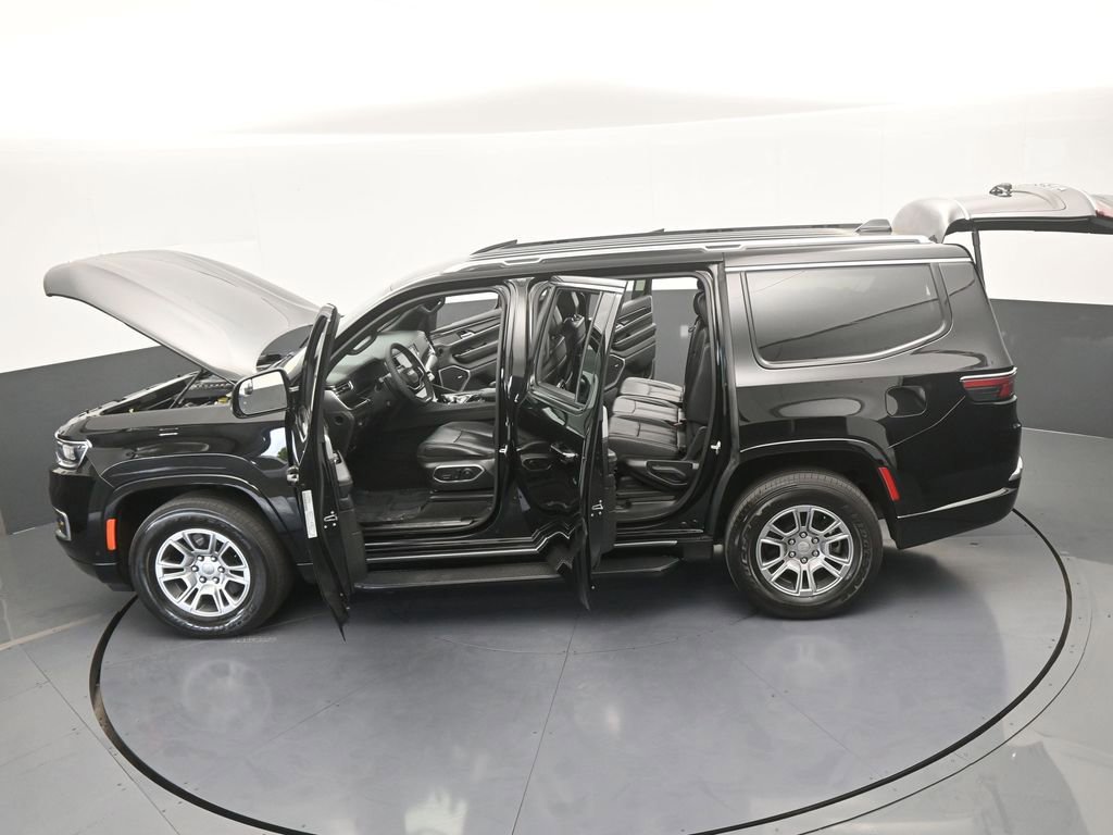 Used 2023 Jeep Wagoneer 4WD image 73