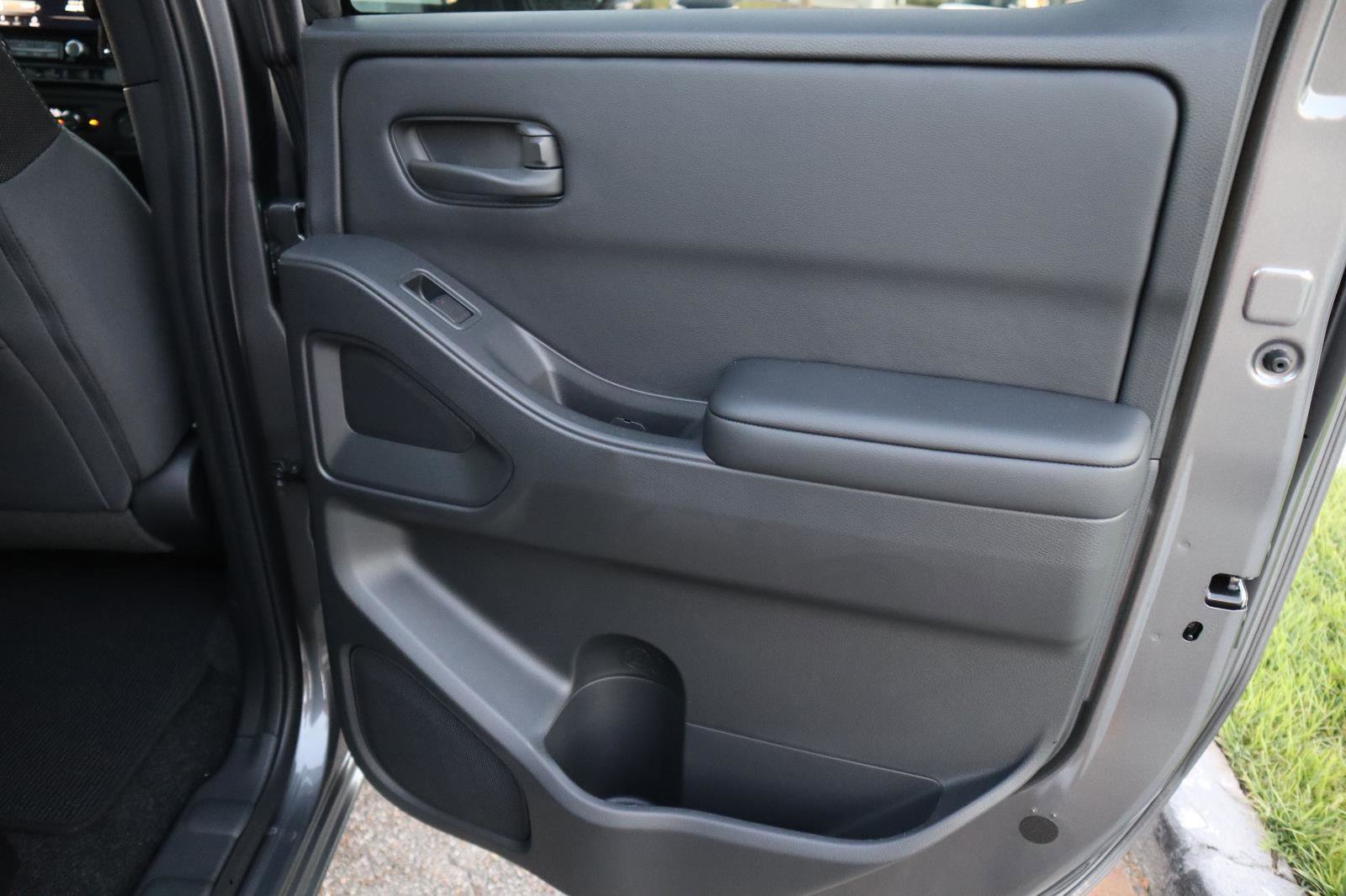 New 2026 Nissan Frontier 4x4 Crew Cab image 41