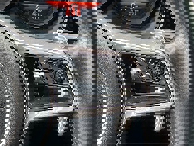 Used 2021 Porsche Macan image 13