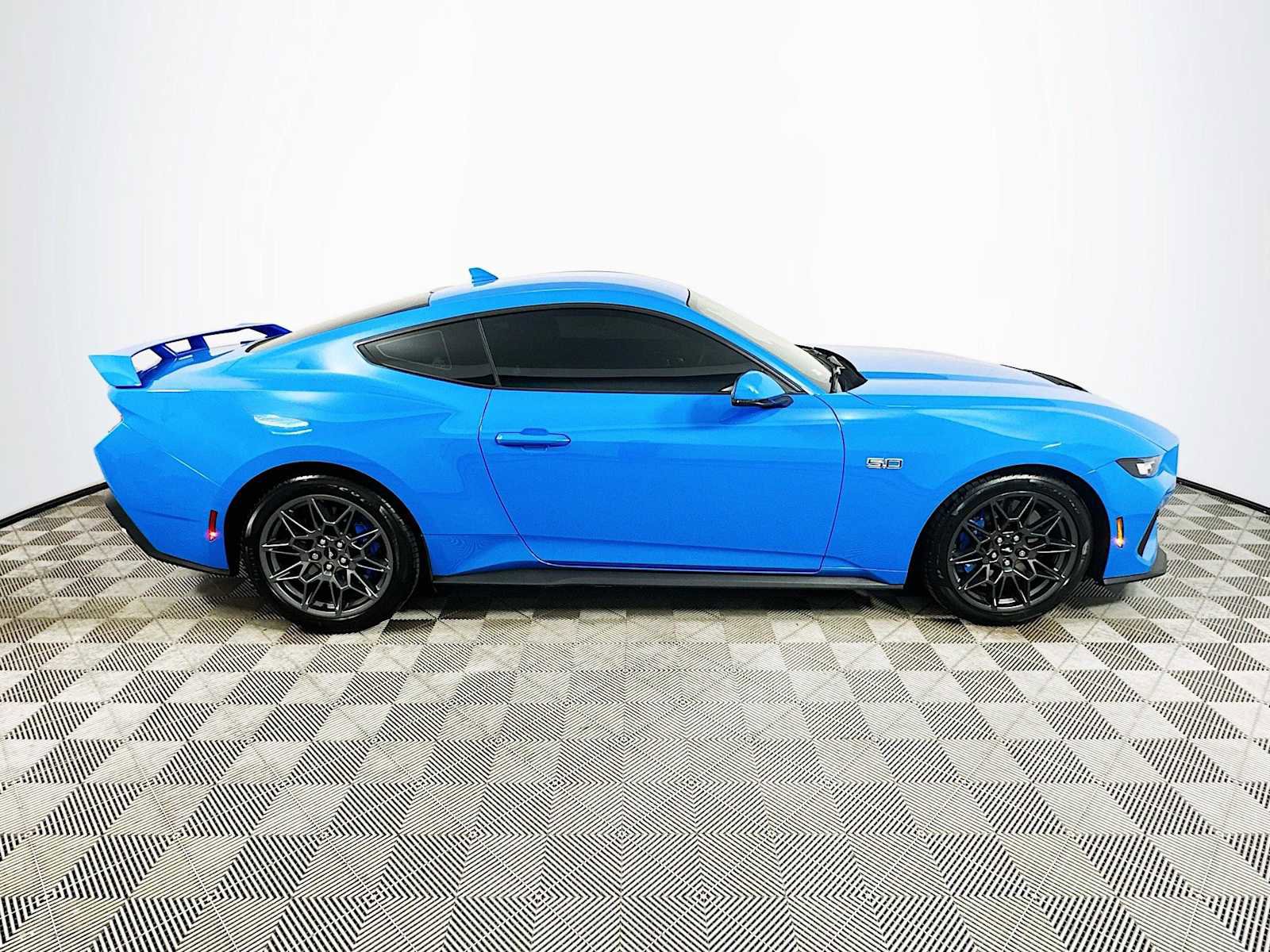 Used 2024 Ford Mustang GT Premium w/ GT Performance Package RWD image 8