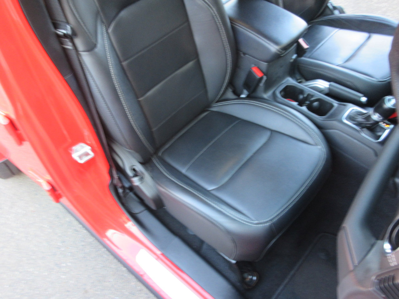 Used 2021 Jeep Wrangler Unlimited Sahara w/ Cold Weather Group image 22