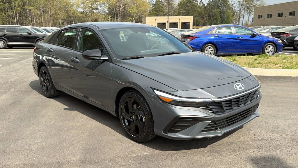 New 2026 Hyundai Elantra Sport image 3