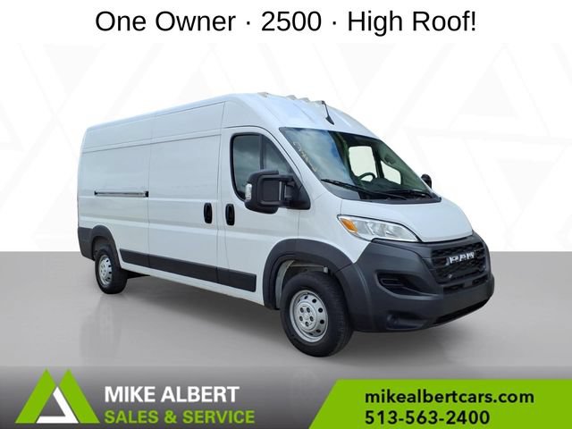 Used 2023 RAM ProMaster 2500 FWD image 1