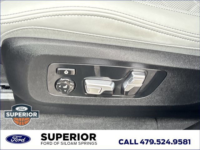 Used 2025 BMW X5 M60i w/ Climate Comfort Package image 20