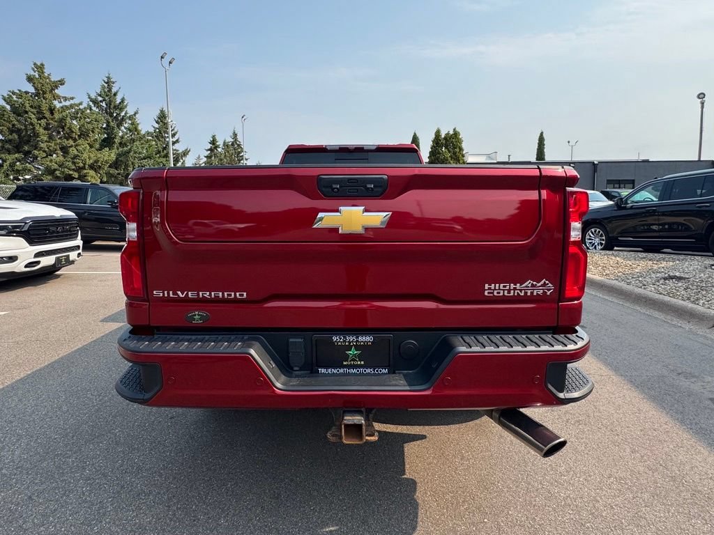 Used 2022 Chevrolet Silverado 2500 High Country AWD/4WD image 9