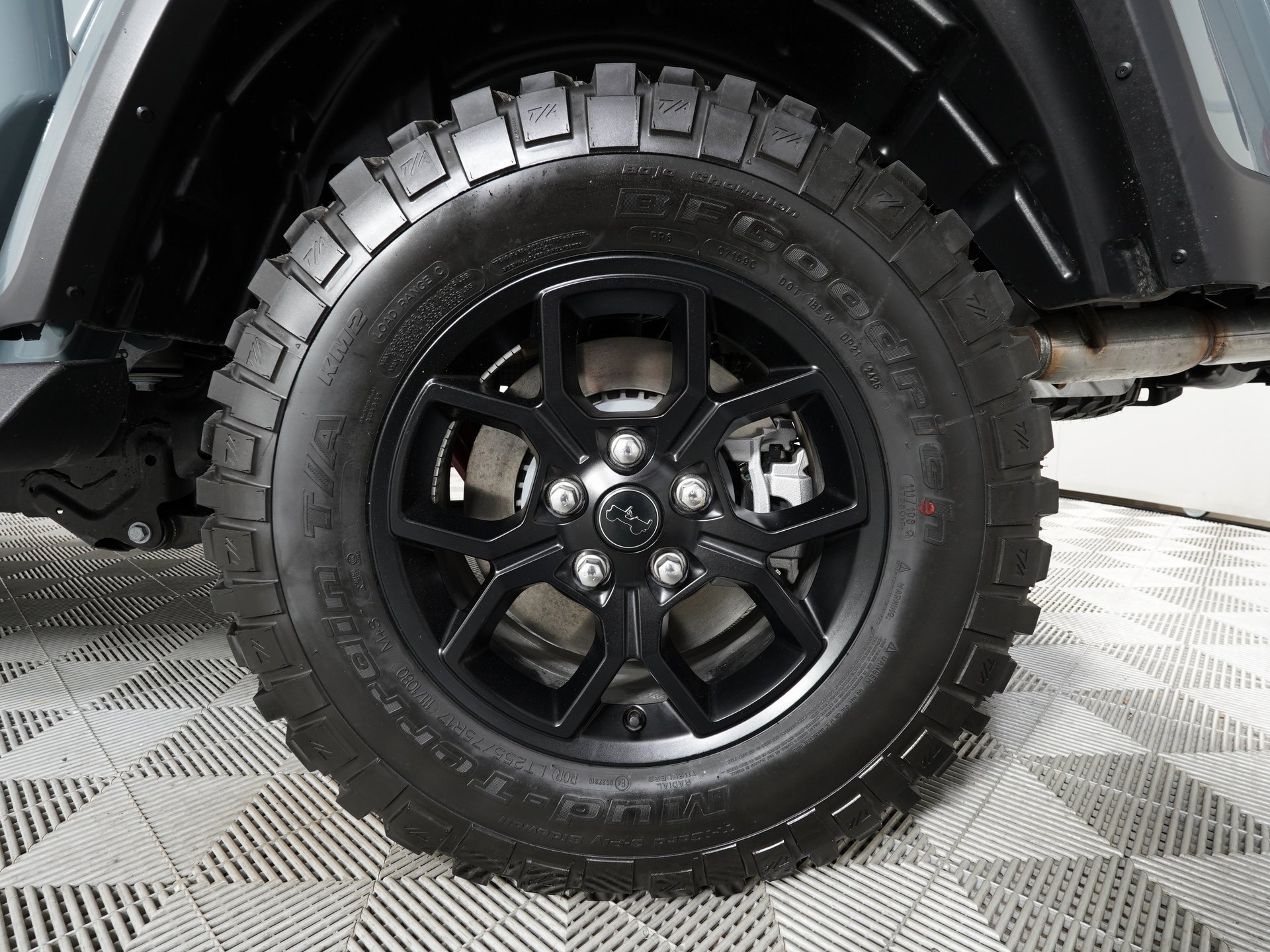 Used 2025 Jeep Gladiator Sport image 29