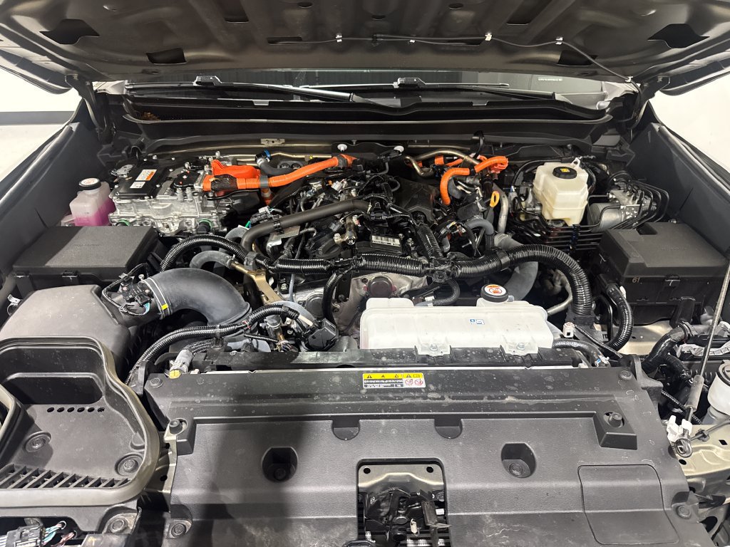 Used 2025 Toyota Tacoma TRD Off-Road AWD/4WD image 13