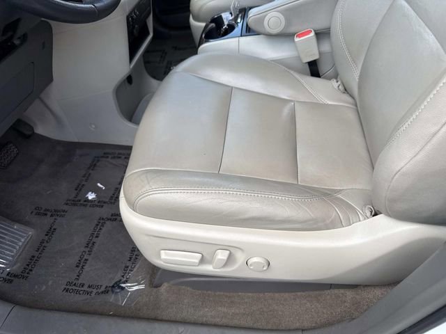 Used 2017 Toyota Sienna XLE FWD image 15