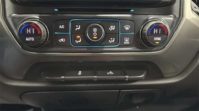 Used 2018 Chevrolet Silverado 1500 LT w/ LT Eassist Package image 16