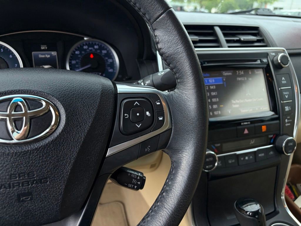 Used 2017 Toyota Camry XLE FWD image 15