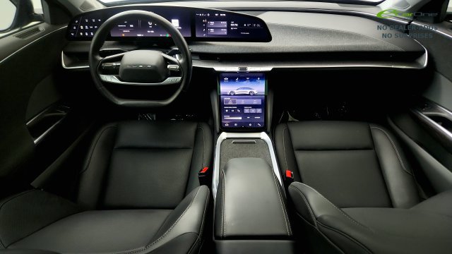Used 2025 Lucid Air Pure RWD image 52