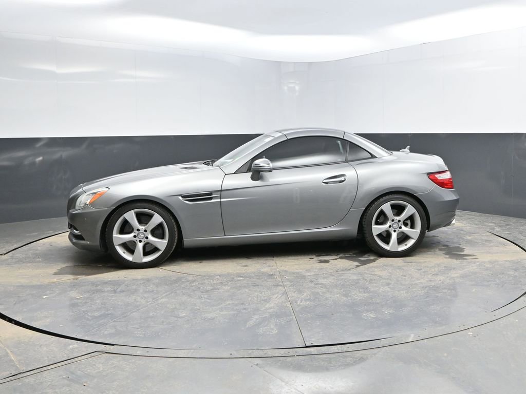 Used 2012 Mercedes-Benz SLK 350 image 4