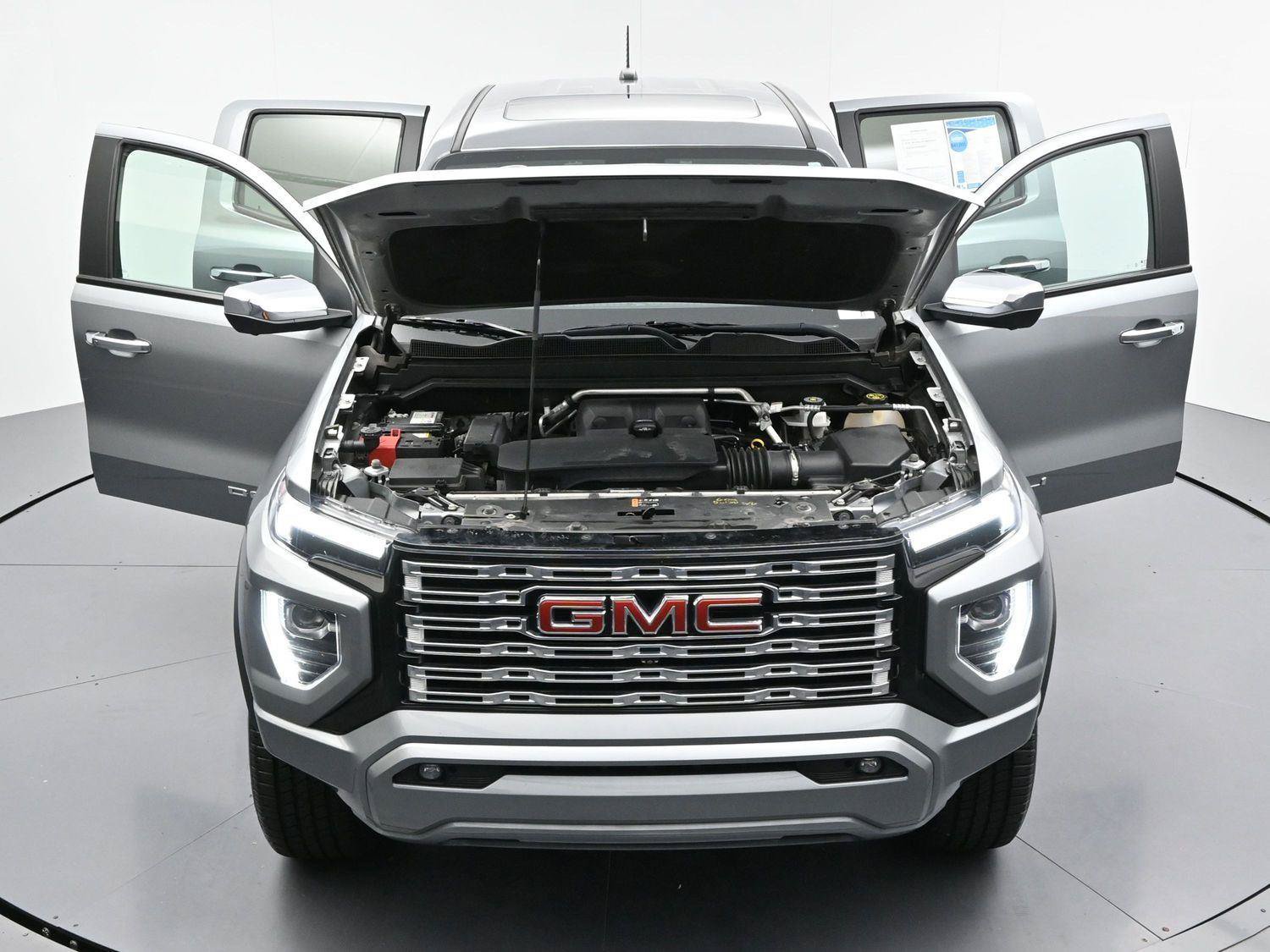 Used 2023 GMC Canyon Denali AWD/4WD image 45