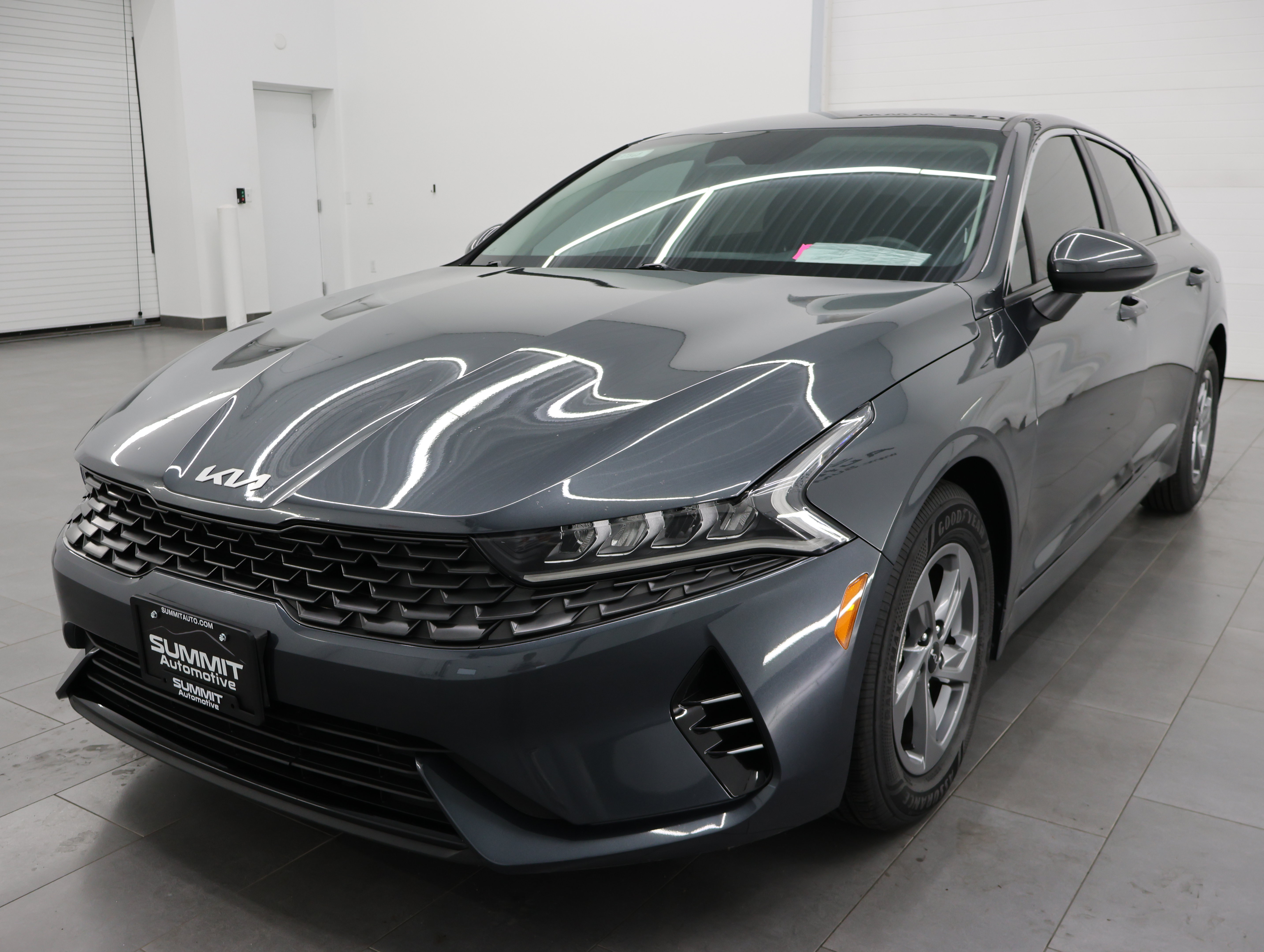 Used 2023 Kia K5 LXS FWD image 7