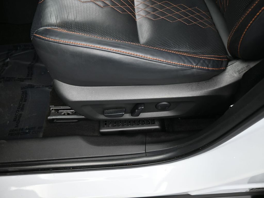 Used 2022 Mitsubishi Outlander SEL image 16