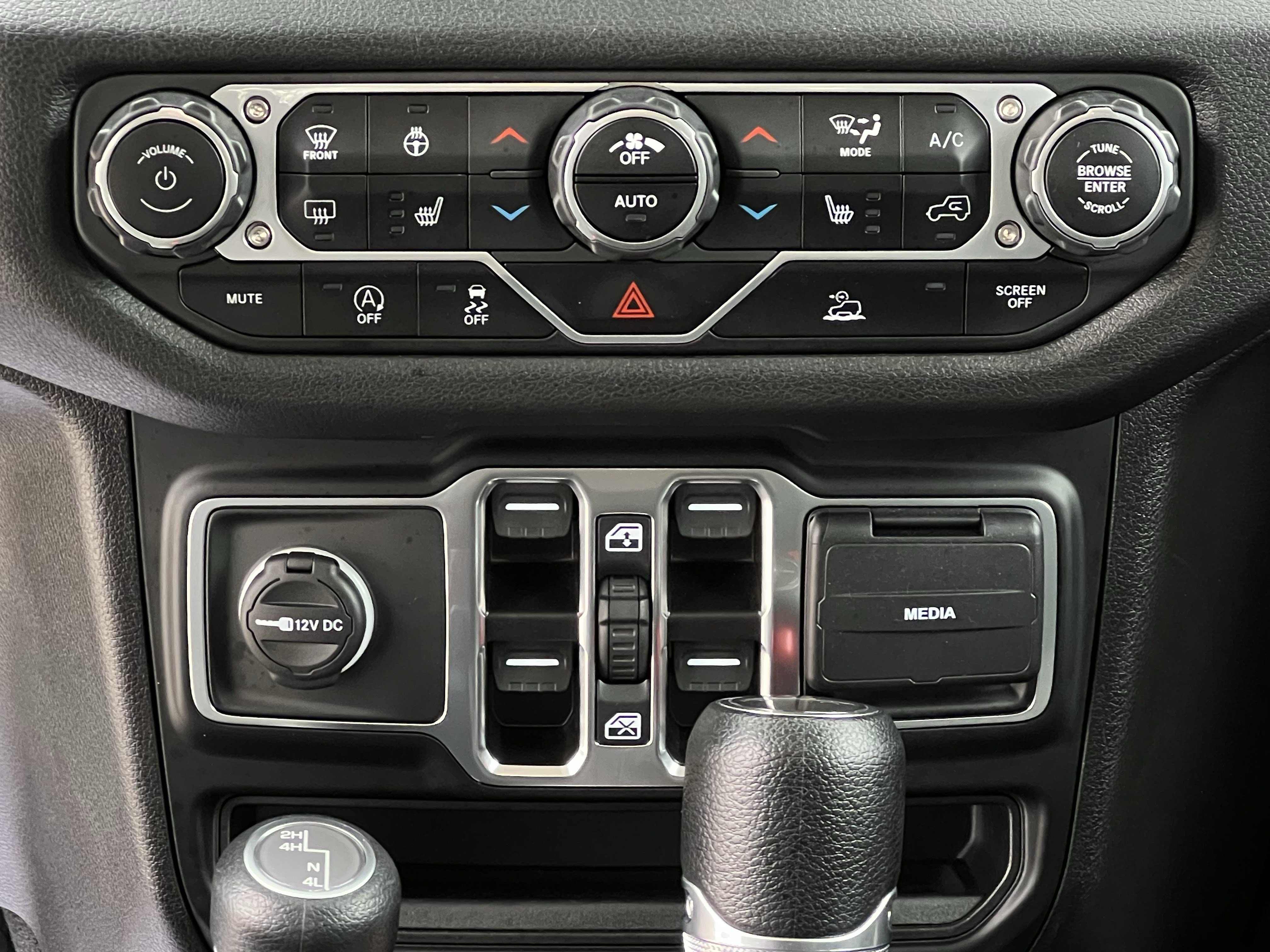 Used 2024 Jeep Gladiator Sport image 20