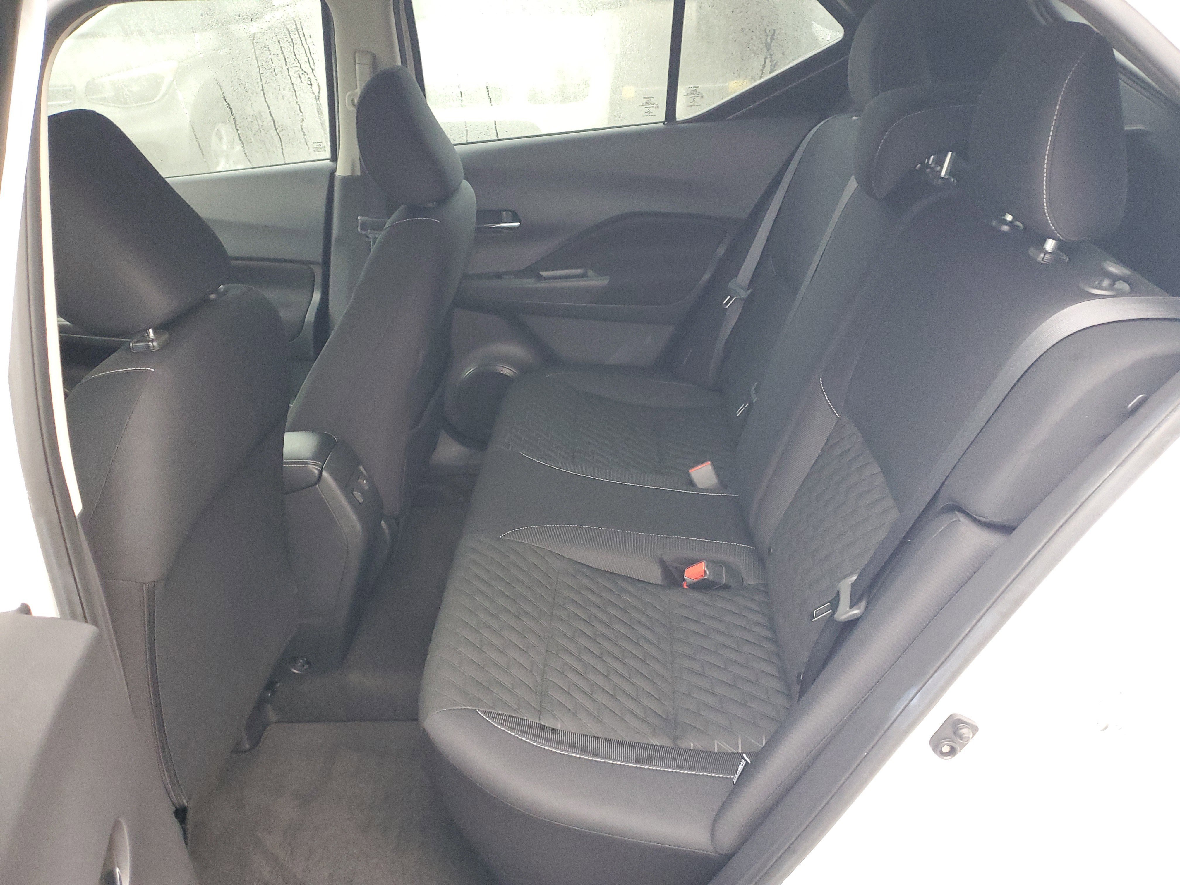 Used 2021 Nissan Kicks SV image 15