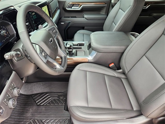 Used 2026 Chevrolet Silverado 1500 RST AWD/4WD image 4