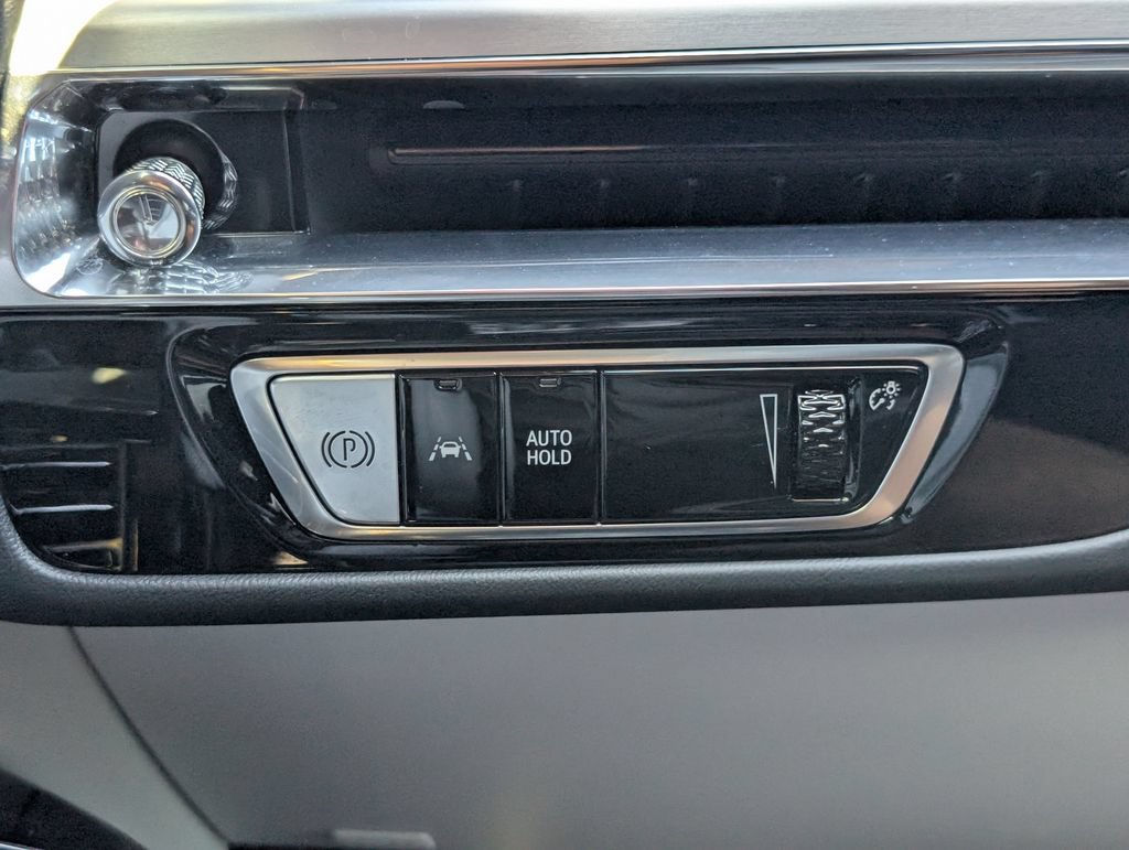 Certified 2024 Cadillac Lyriq Sport AWD/4WD image 31