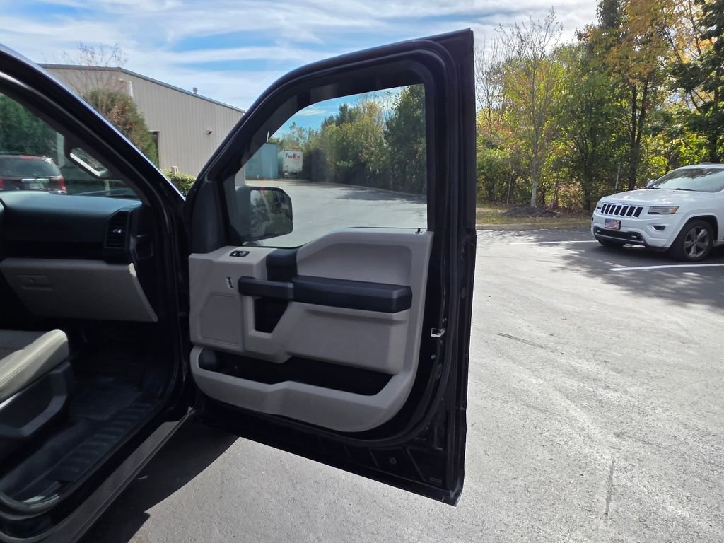 Used 2016 Ford F150 XL w/ Equipment Group 101A Mid image 41