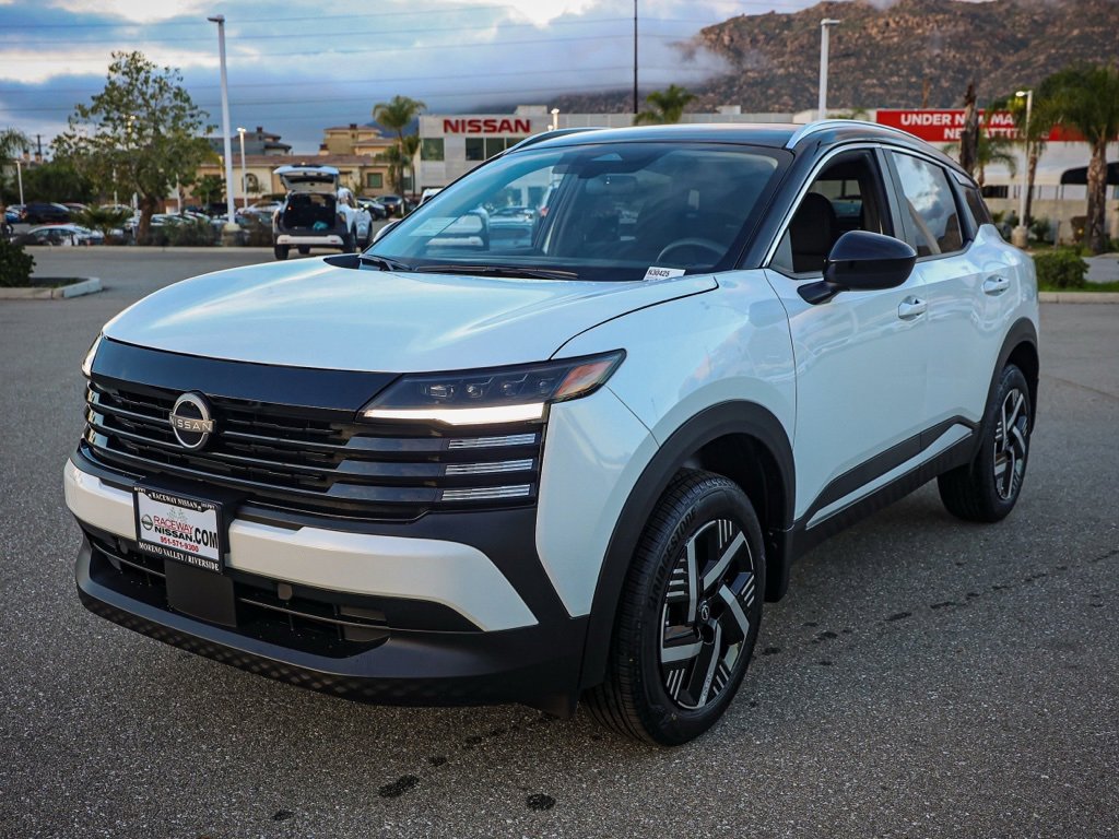 New 2026 Nissan Kicks SV image 8