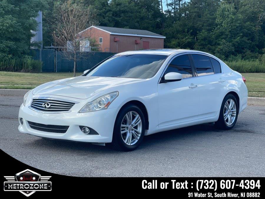 Used 2013 INFINITI G37 Journey w/ Premium Pkg image 2